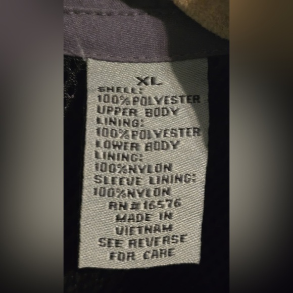 Perry Ellis Black and Gray Men's Windbreaker - Picture 6 of 7